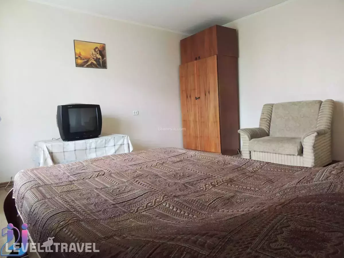 2U (Ту Ю) на Мокрова