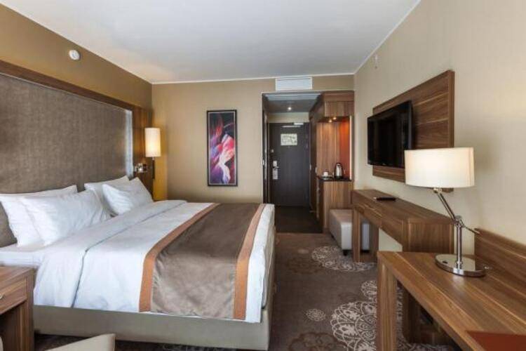 DoubleTree by Hilton Tyumen (Даблтри Хилтон Тюмень)
