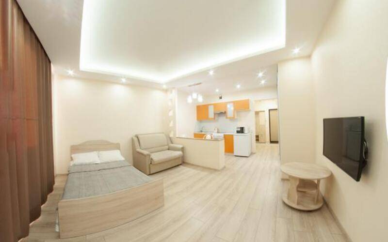 Домашняя на Геологоразведчиков 44