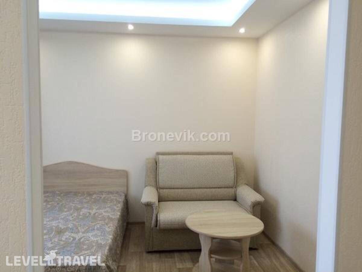 фотографии отеля Домашняя на Геологоразведчиков 44А в Россия(Тюмень) - фото №5