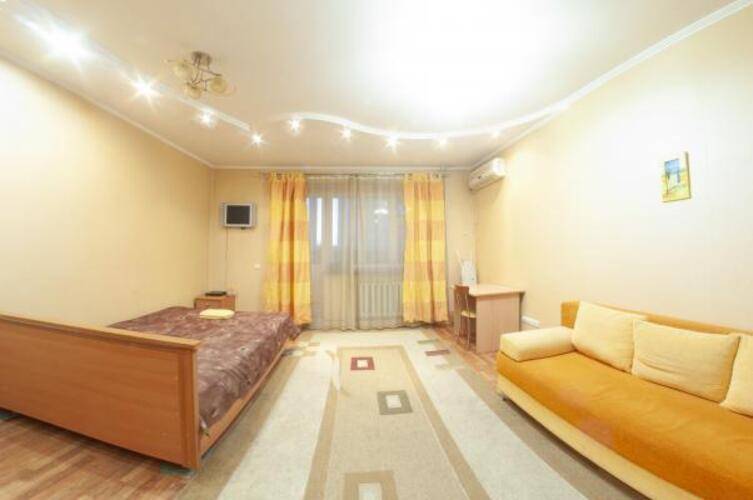 Домашняя на Максима Горького