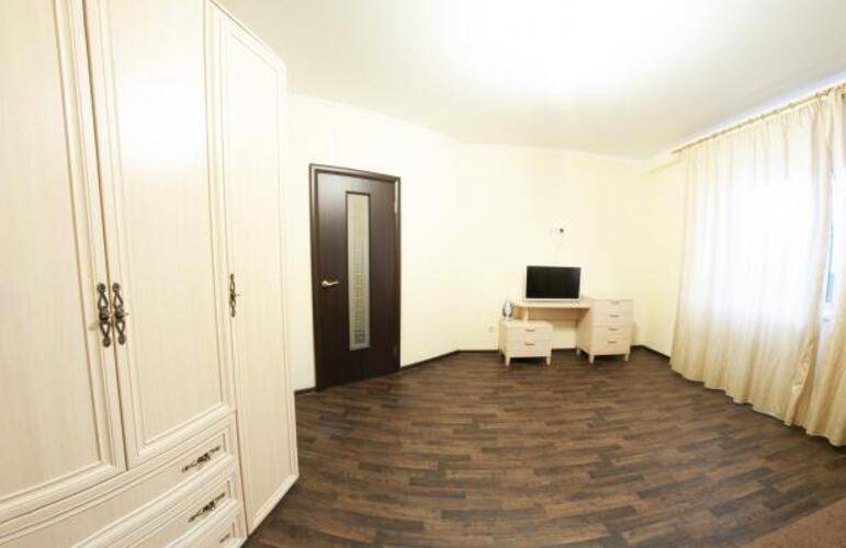 Домашняя на Фабричной 9