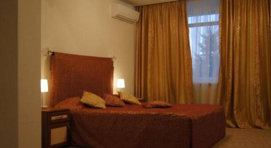 DIS President hotel
