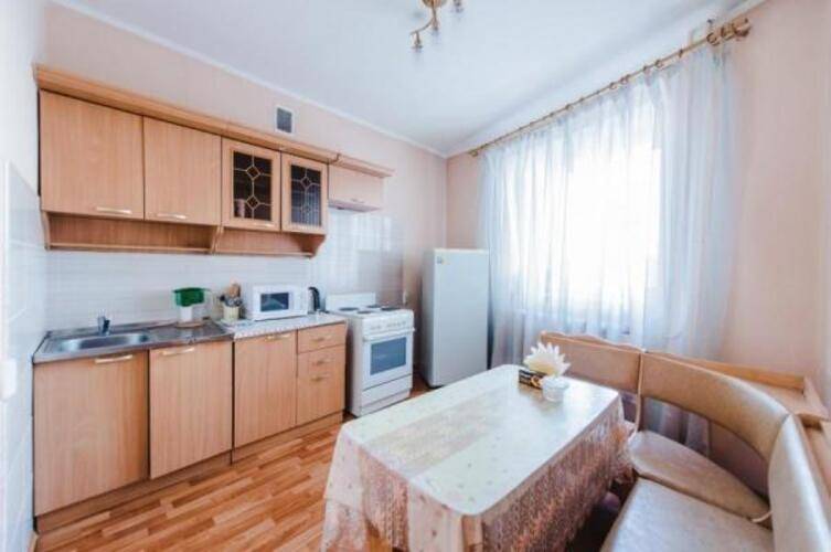 Декабрист на Анохина 120А