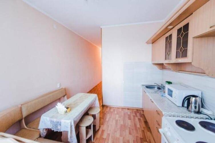 Декабрист на Анохина 120А