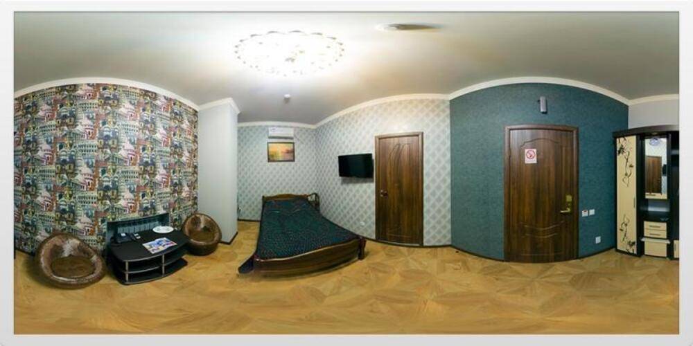 Отель Риф