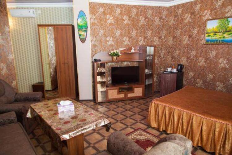 Отель Риф