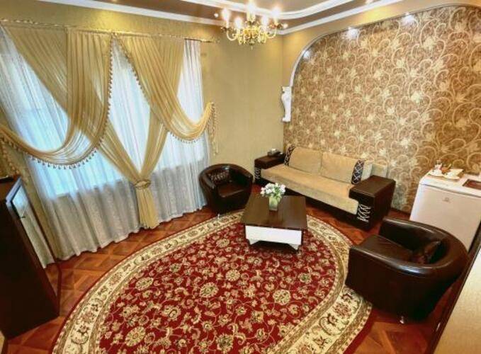 Отель Риф