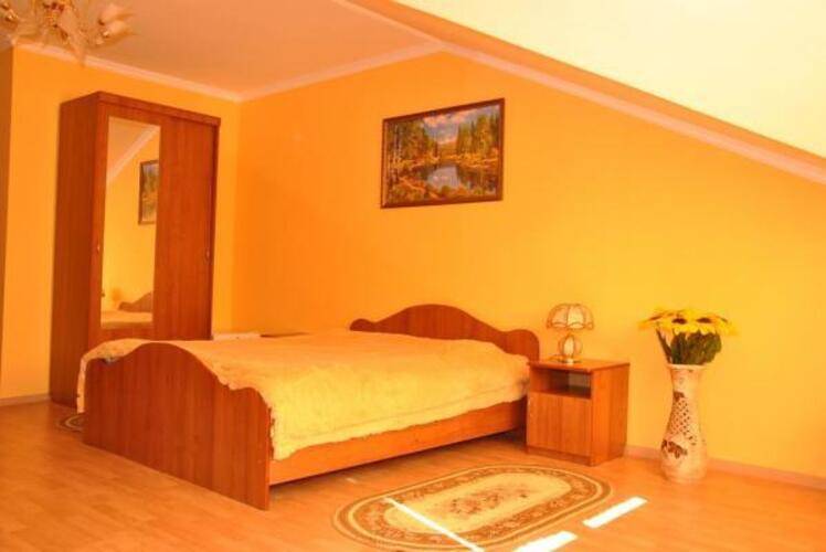Hotel-Hall (Отель-Холл)