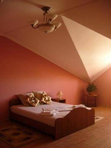 Hotel-Hall (Отель-Холл)