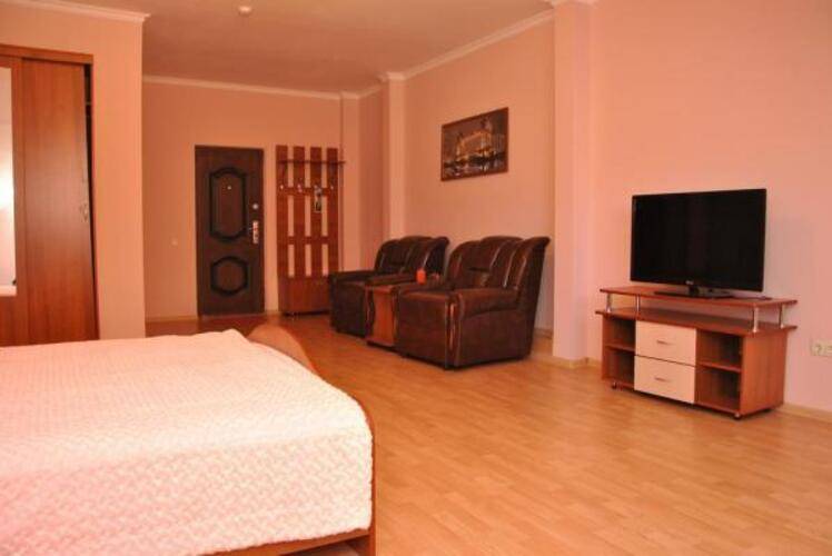 Hotel-Hall (Отель-Холл)
