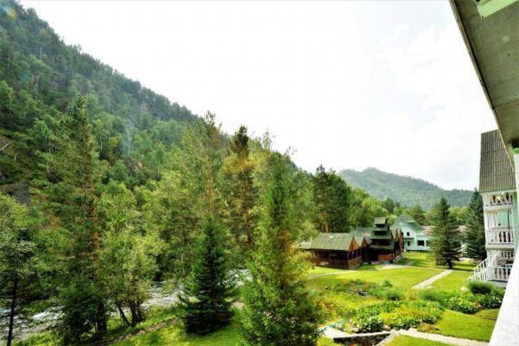 Aреда 1 – Mountain Hotel
