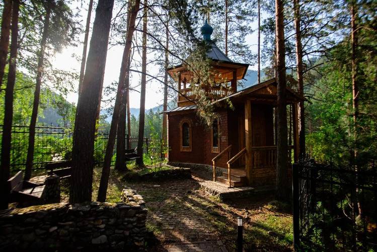 Aреда 1 – Mountain Hotel