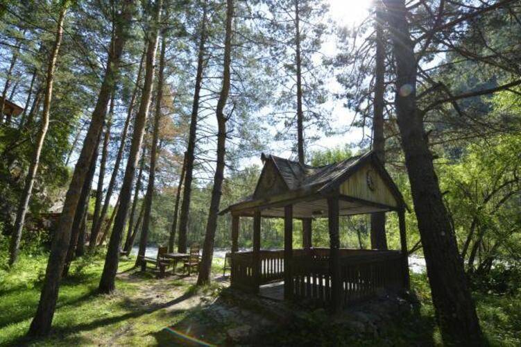 Aреда 1 – Mountain Hotel