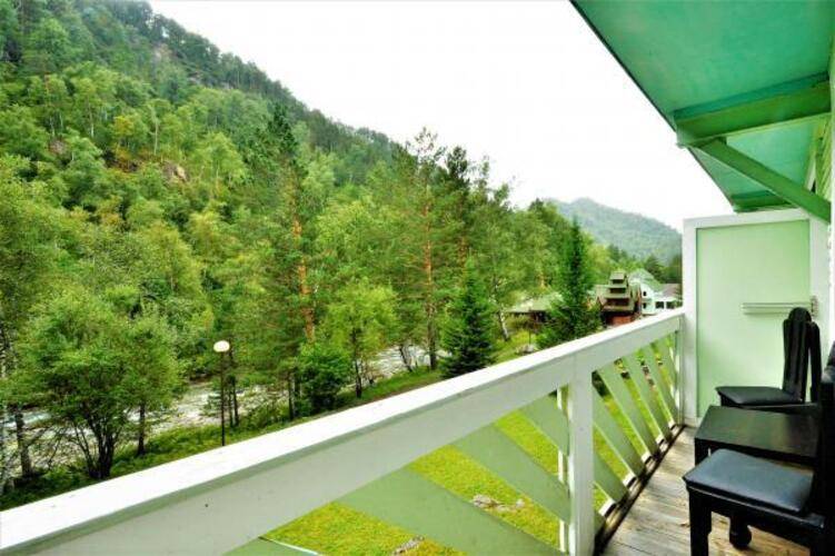 Aреда 1 – Mountain Hotel