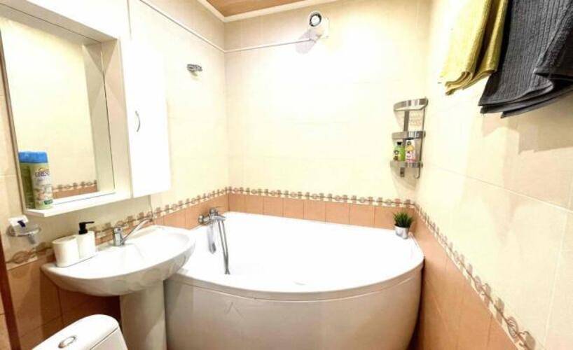 Мирный дом на улице Тихонова 8