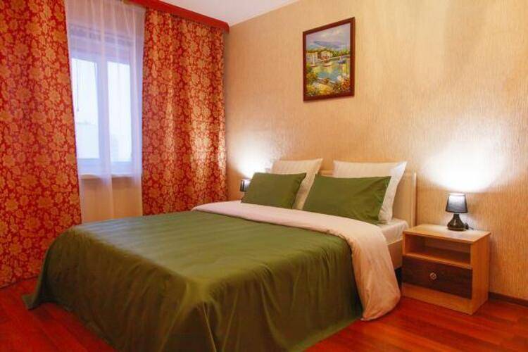 Пять звезд в микрорайоне Дружба 2/3