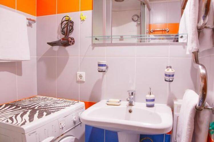 Пять звезд в микрорайоне Дружба 2/3