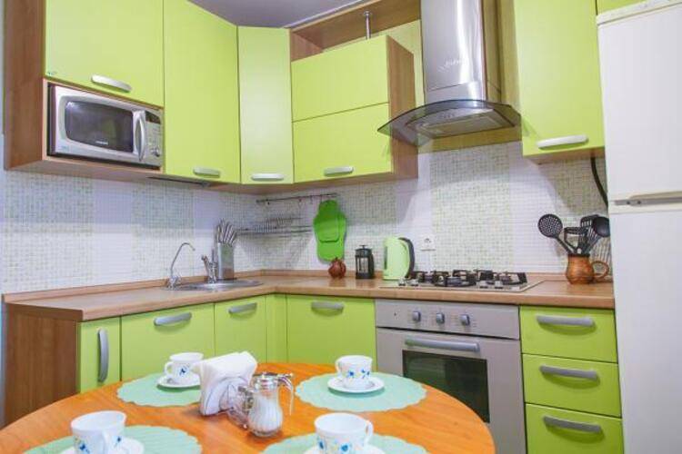 Пять звезд в микрорайоне Дружба 2/3