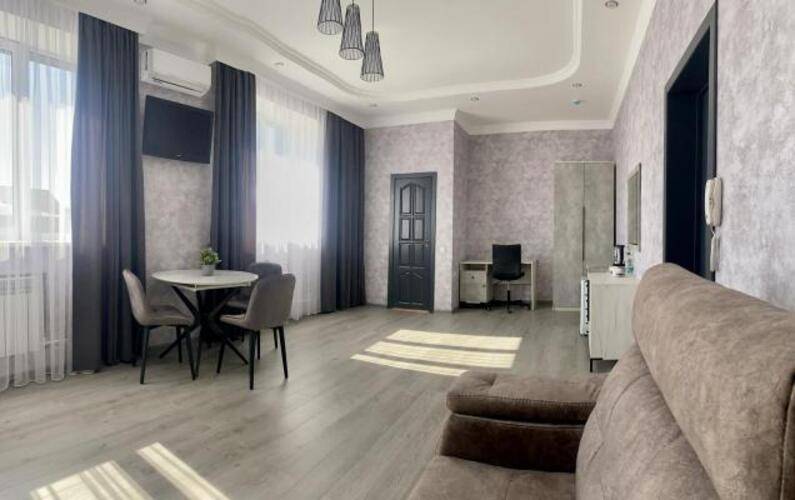 Grand Hotel