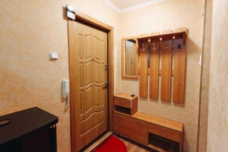 Пять звезд на Ленинградском 19