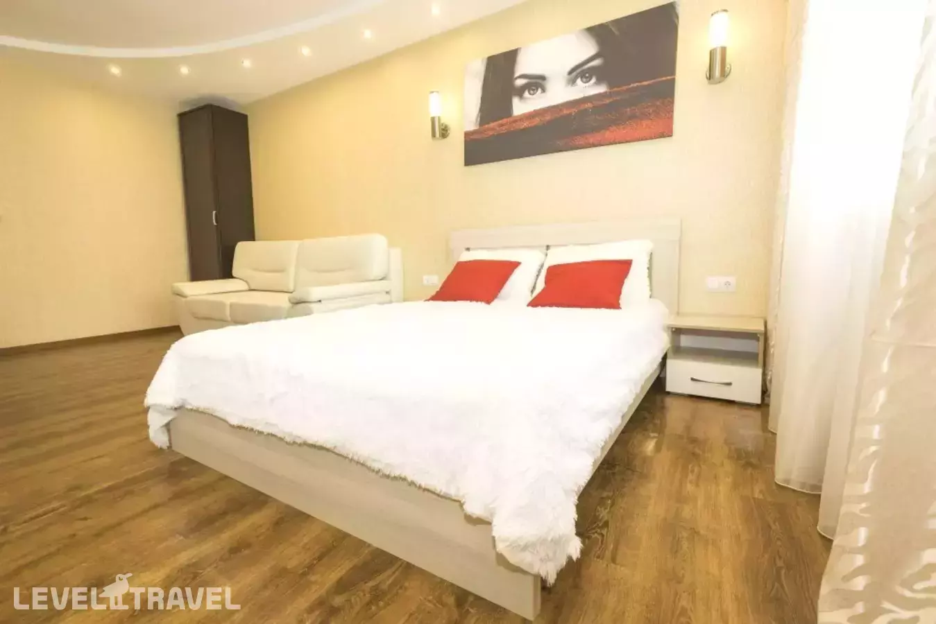 Апартаменты на площади Ленина