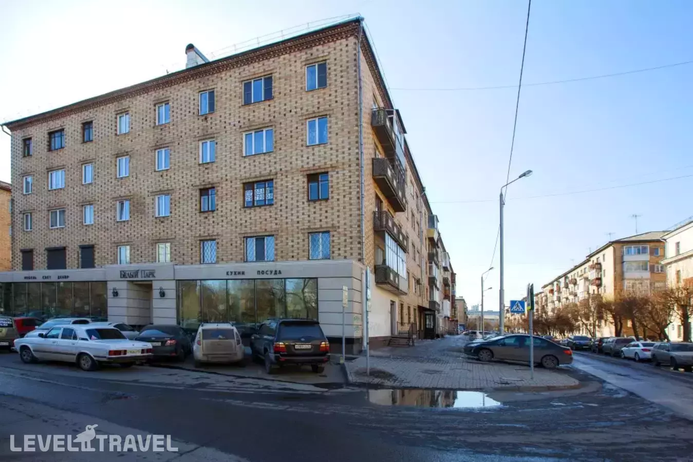 Апартаменты на Красной Армии, 9/11