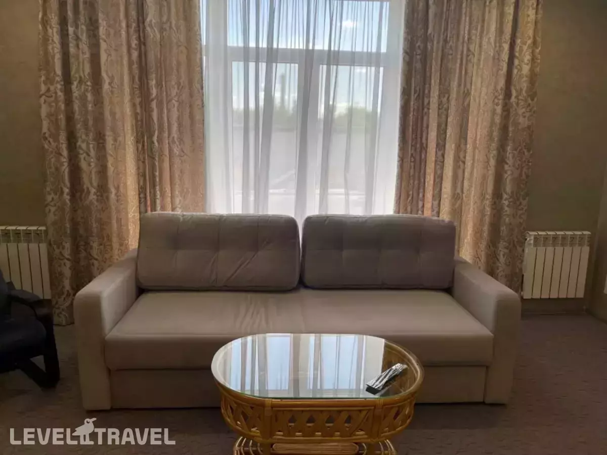 Отель Сафари