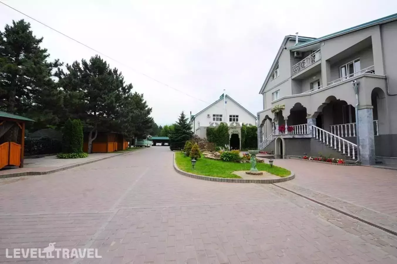 Отель Эдельвейс