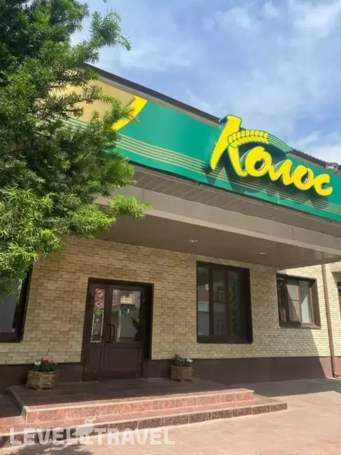 Отель Колос