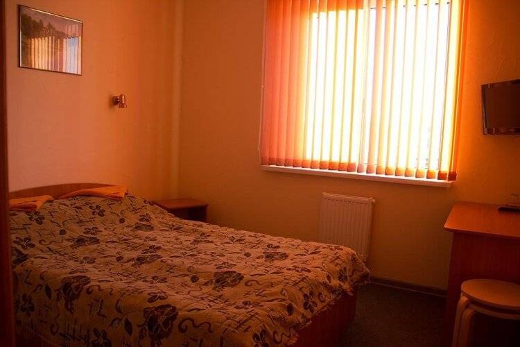 Янишполе