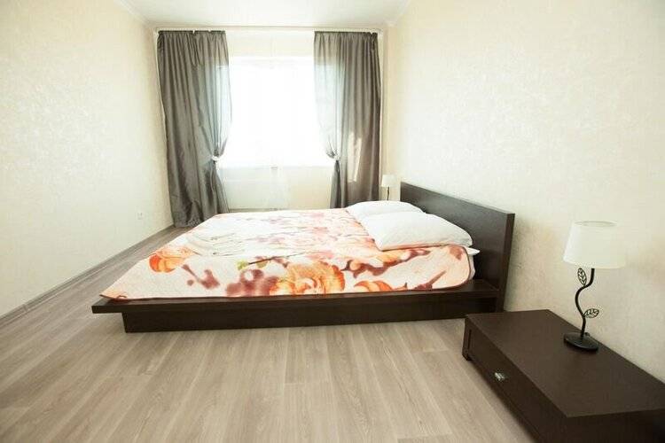 Апартаменты Easyrent (Изирент) Кудашева 108