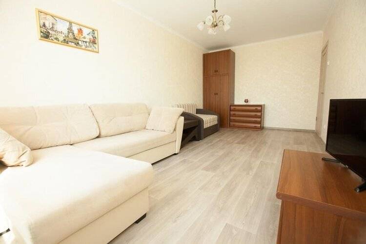 Апартаменты Easyrent (Изирент) Кудашева 108