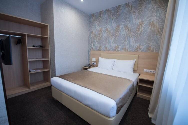 Отель Silver House