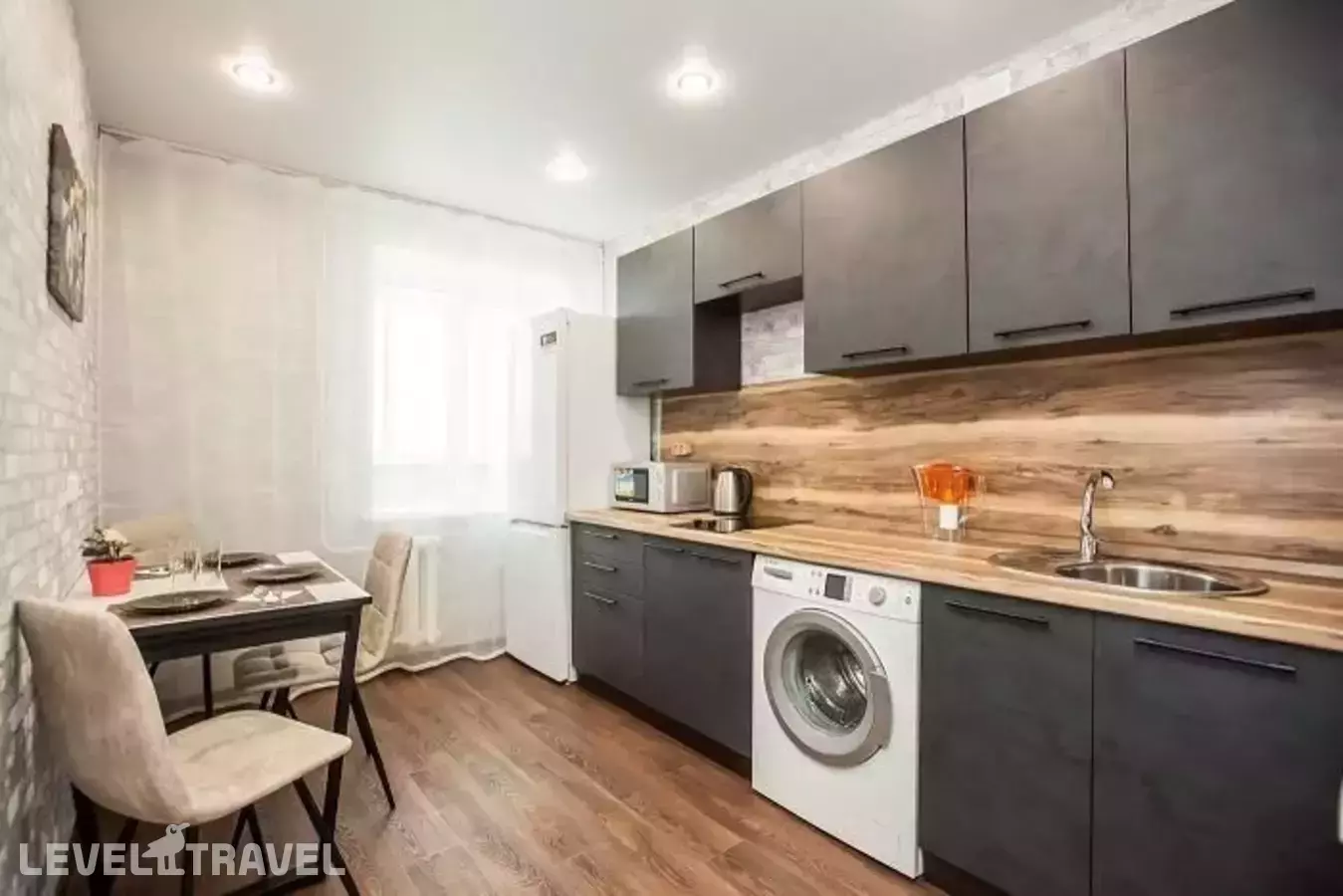 Апартаменты 163 На Рябиновом Б-Ре, Д. 6