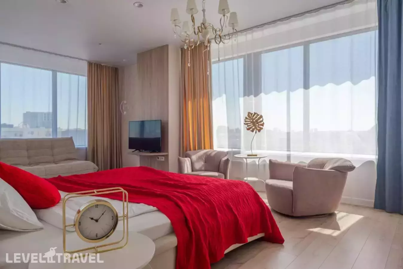 1. Апартаменты Radius Малышева 42а