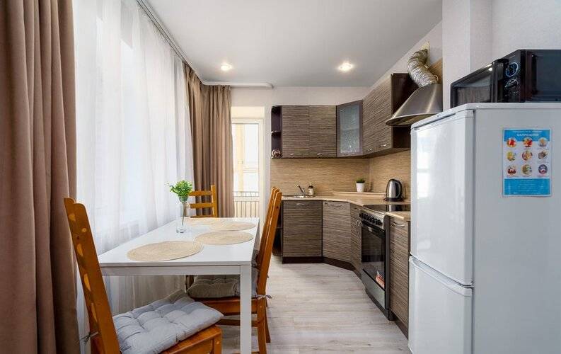 Good night (Гуд найт) на улице Федора Лыткина