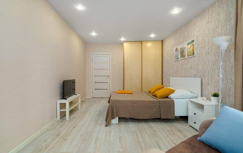 Good night (Гуд найт) на улице Федора Лыткина