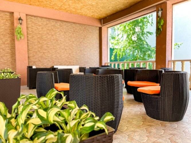 Avdallini Golden Bay Hotel