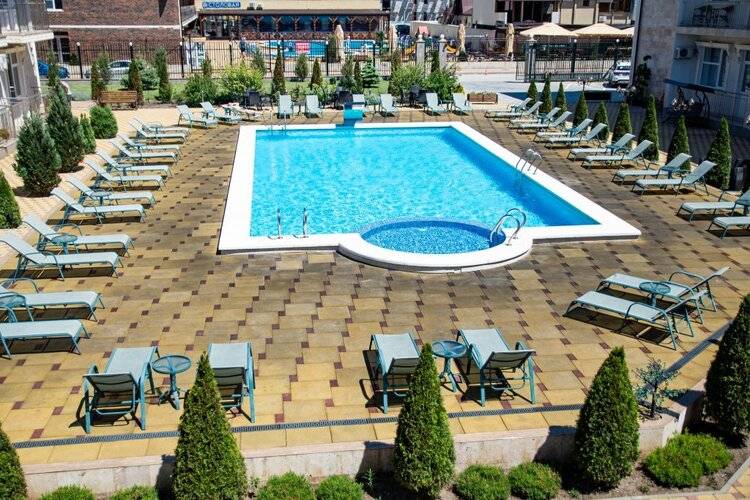 Avdallini Golden Bay Hotel