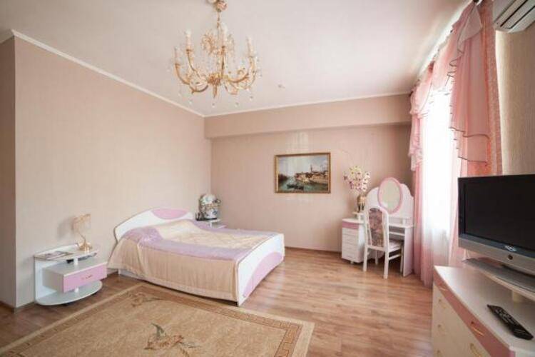 Гостиница Family Hotel (Фэмили)