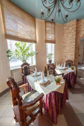 Гостиница Family Hotel (Фэмили)