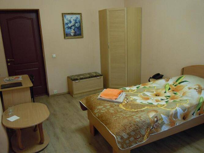 Гостиница Family Hotel (Фэмили)