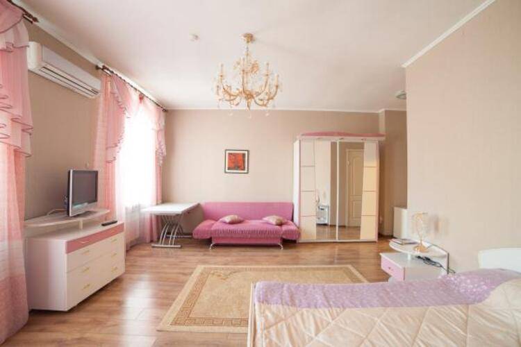 Гостиница Family Hotel (Фэмили)