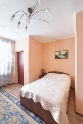 Гостиница Family Hotel (Фэмили)
