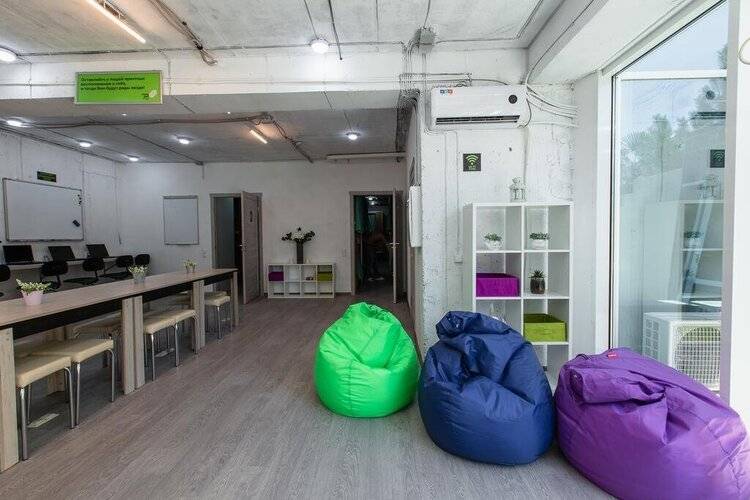 Капсульный Хостел Молодой