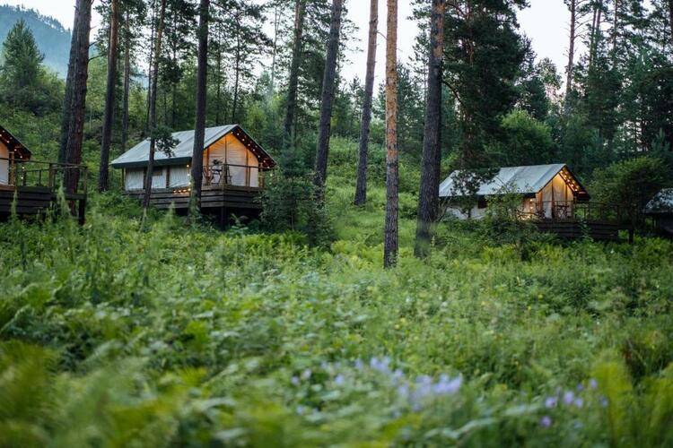 Чепош Парк