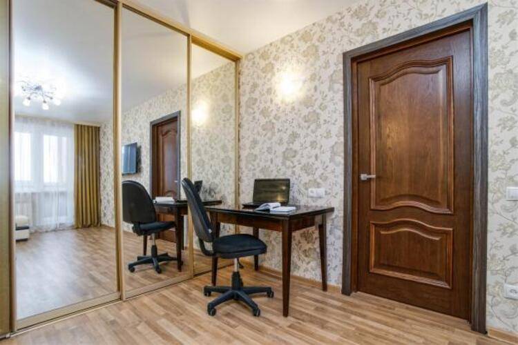 Rent House (Рент Хаус) на улице Сергея Есенина