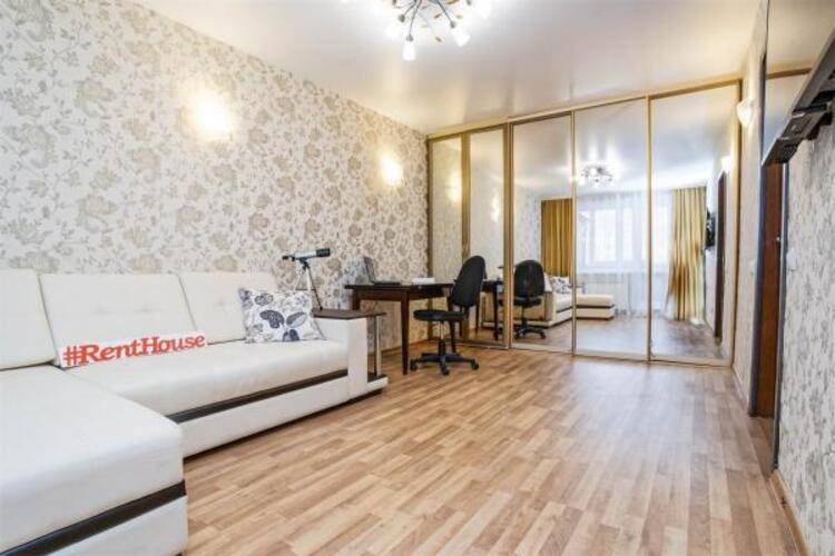 Rent House (Рент Хаус) на улице Сергея Есенина