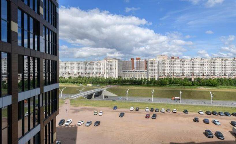 Две подушки на улице Вадима Шефнера 14 корп. 1
